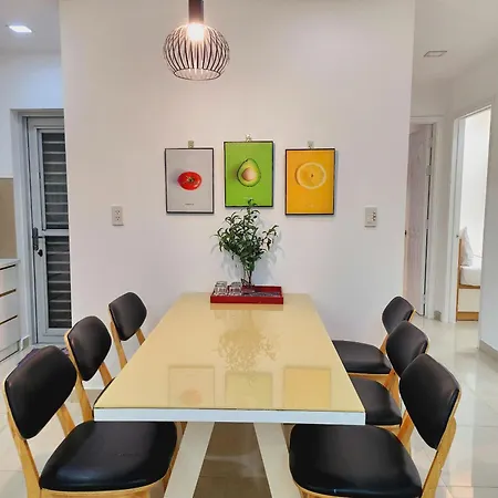 Luxury 3 Bedroom Apartment - Family - Secc
